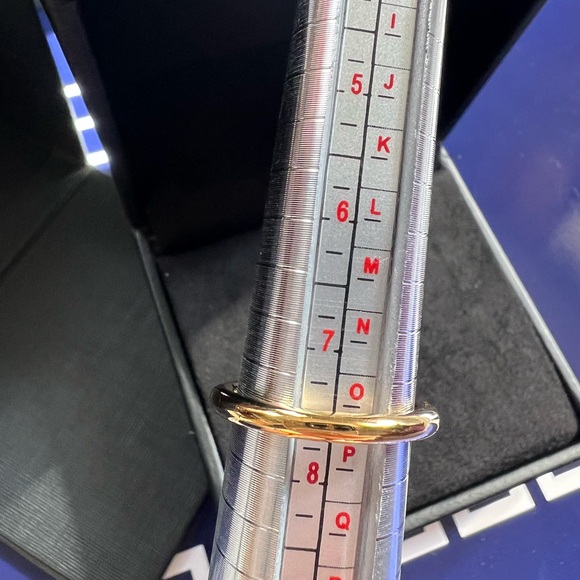 Versace Gold Ring authentic - Picture 14 of 16